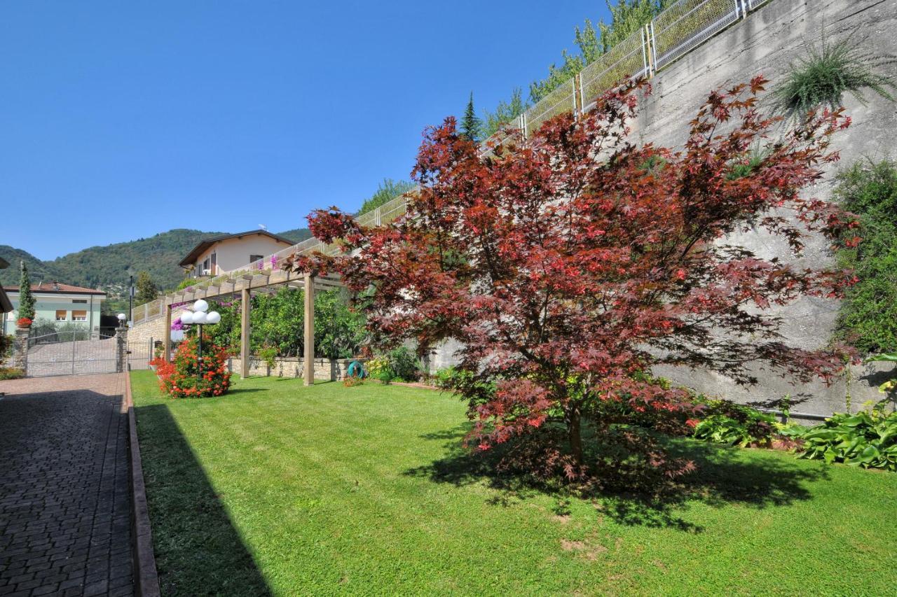 Residence Mirabel Tignale Bagian luar foto
